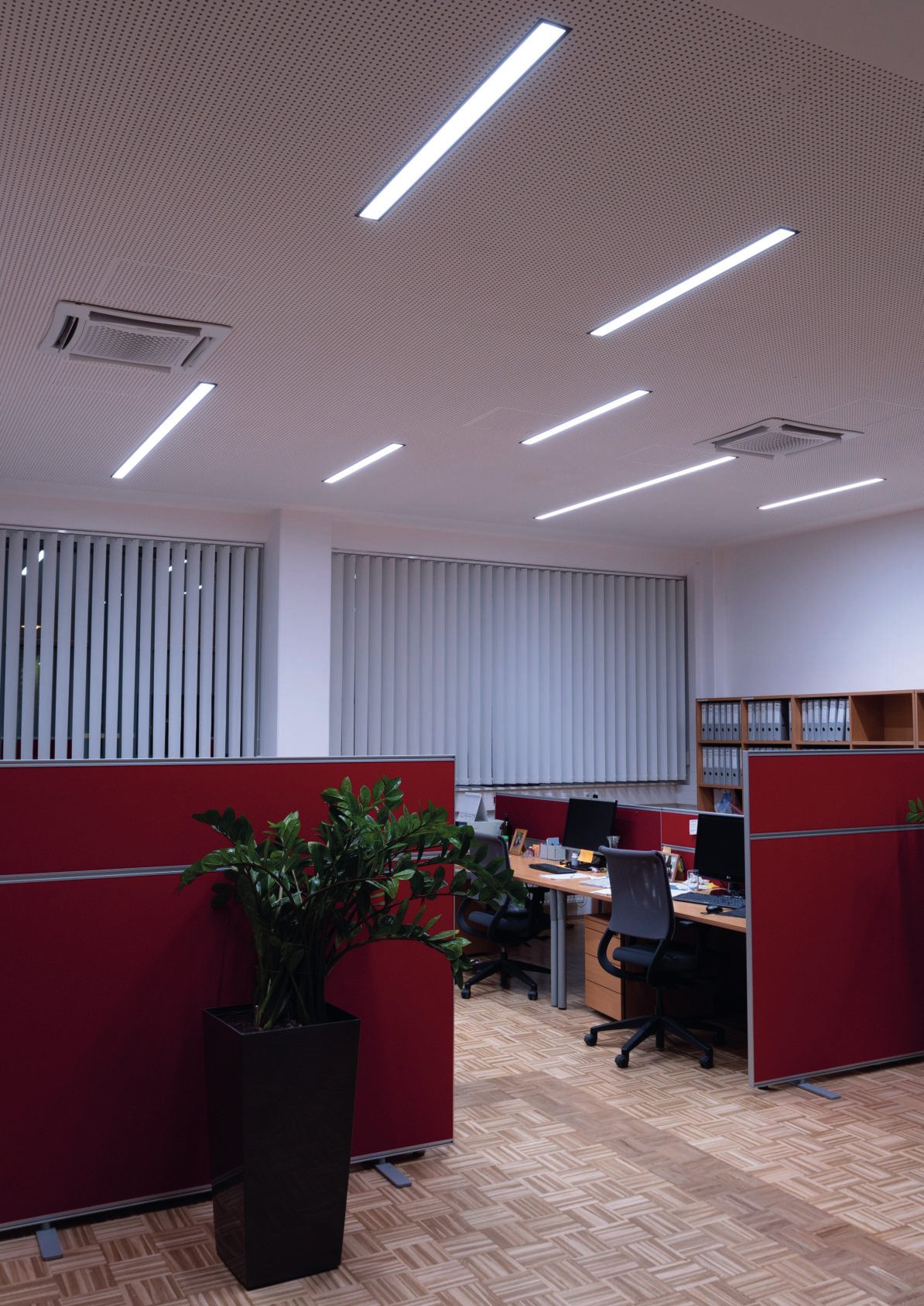 kiteo_datenblatt_k-horizon_20pi-led_20einbau_img_1 K-Horizon PI-LED LED-Einbauleuchte mit 3.150 lm MP-DI oder 3.500 lm OP-DI