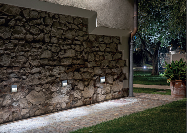 Außenleuchte Inszenierung