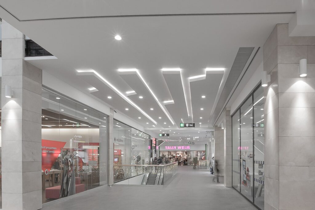 K-SPOT UGR Recessed Luminaire PI-LED 12W 880lm UGR